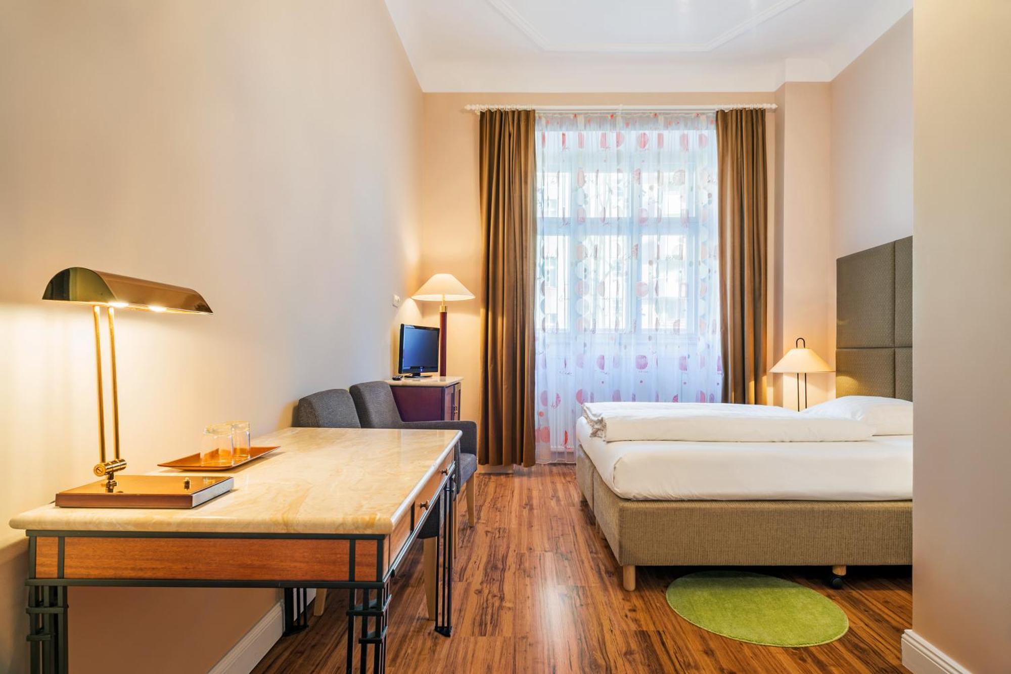 ברלין Hotel-Pension Michele מראה חיצוני תמונה