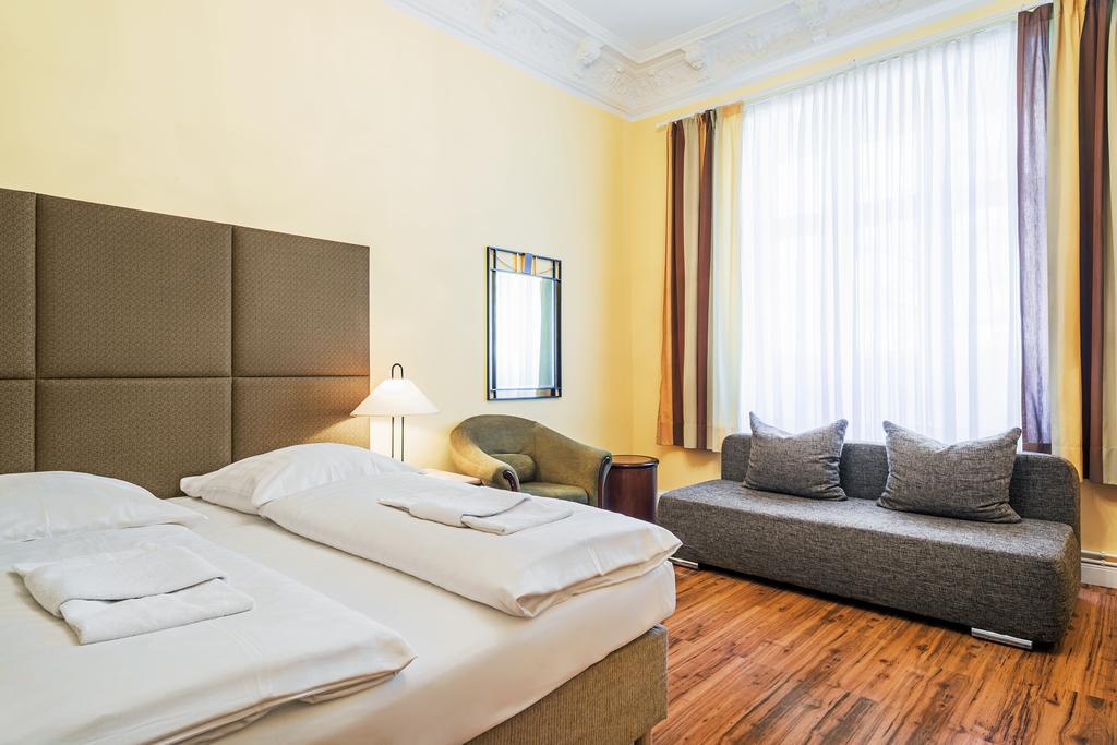 ברלין Hotel-Pension Michele מראה חיצוני תמונה