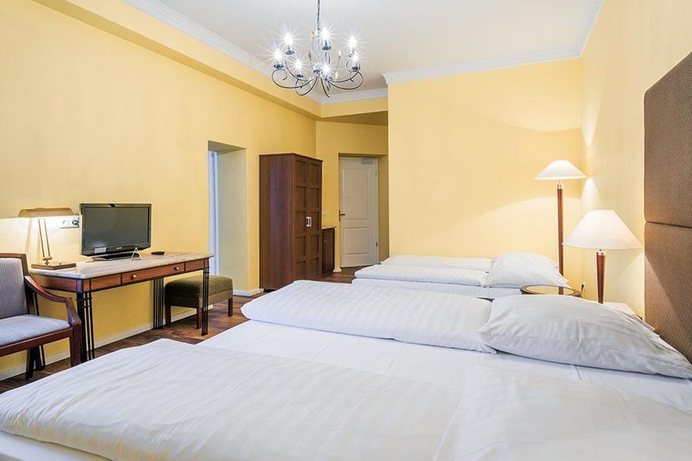 ברלין Hotel-Pension Michele מראה חיצוני תמונה
