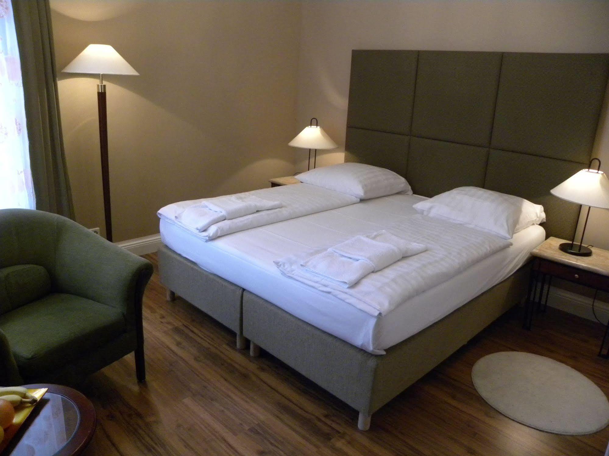 ברלין Hotel-Pension Michele מראה חיצוני תמונה